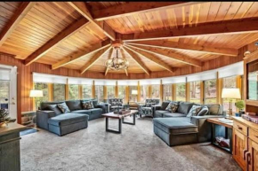 The HYLANDS - Stunning Unique Mountain Home - Spa Lake Harmony